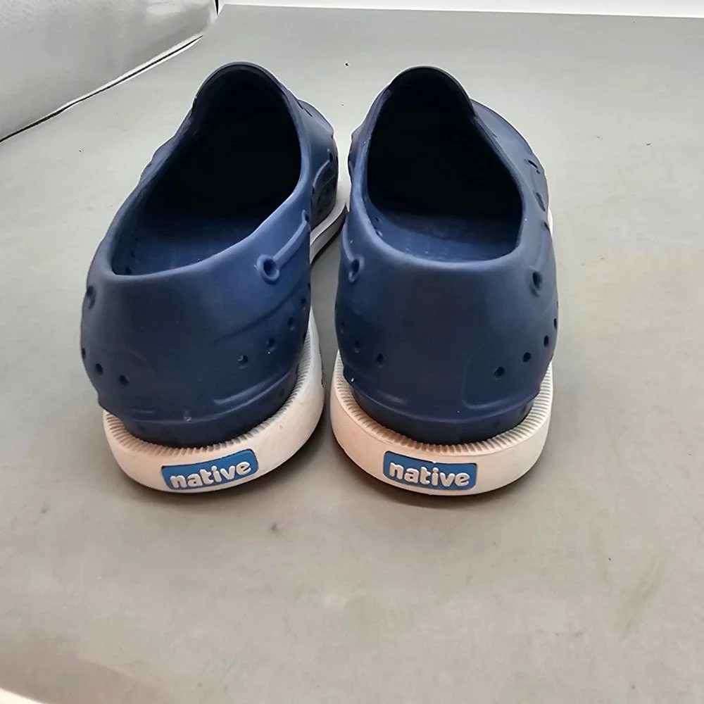 Native Jefferson Sugarlite Navy Blue Perforated Slip On Shoes Mens 6 Womens 8